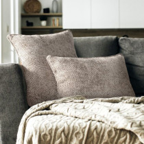 Béžová ženilková obliečka na vankúš 30x50 cm